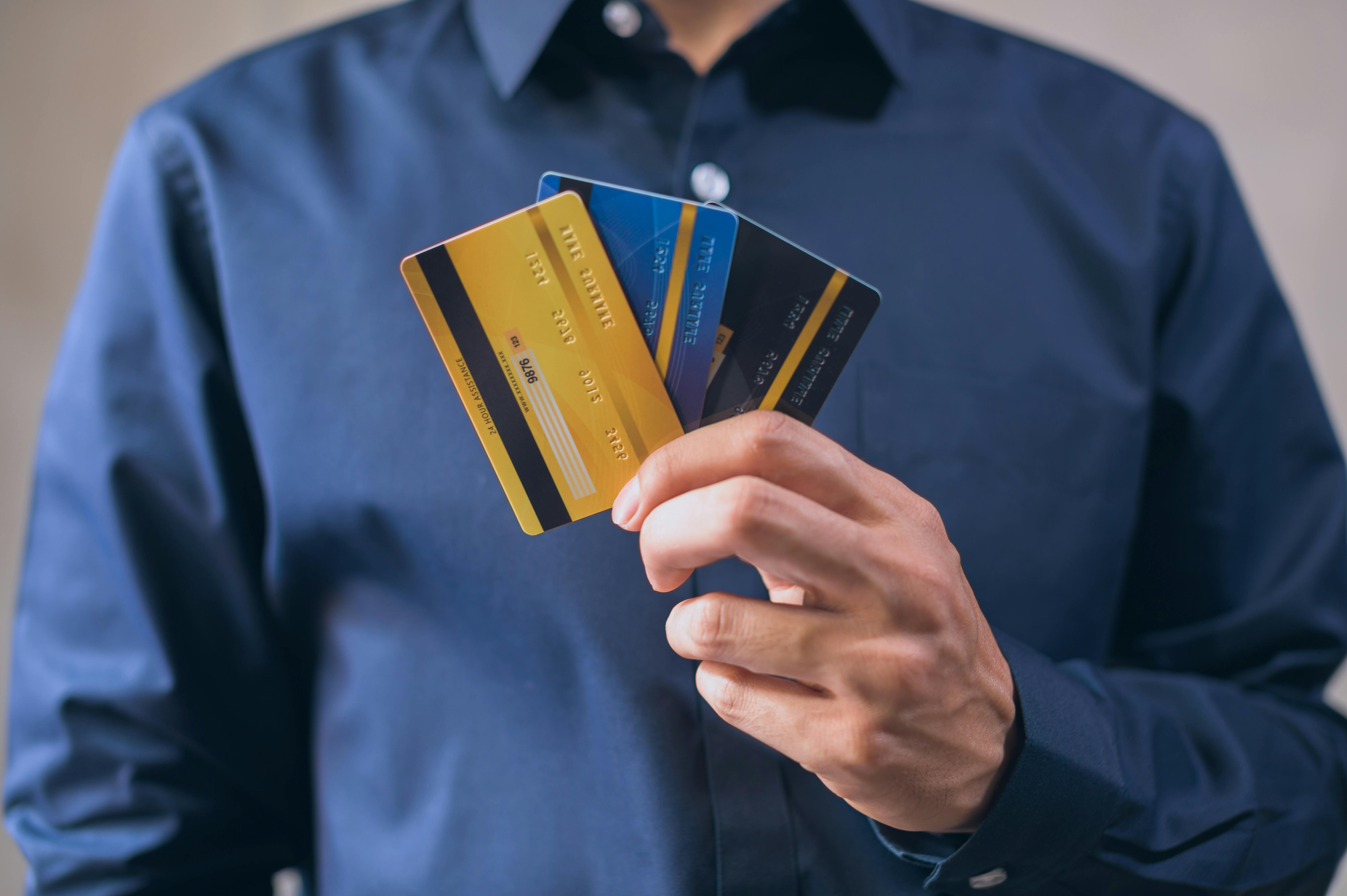 8 Mistakes to Avoid When Choosing a Bank Account